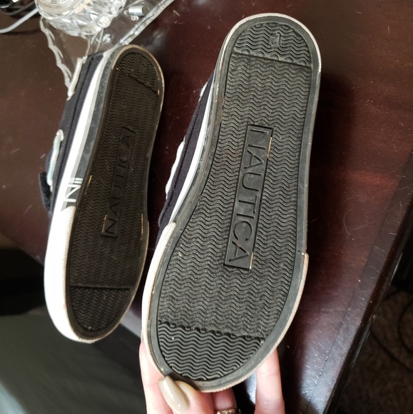 Shoes - Picture 4 of 4